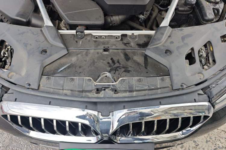 Used BMW 5 Series 2021 530Li Leading Luxury Package Engine Bay