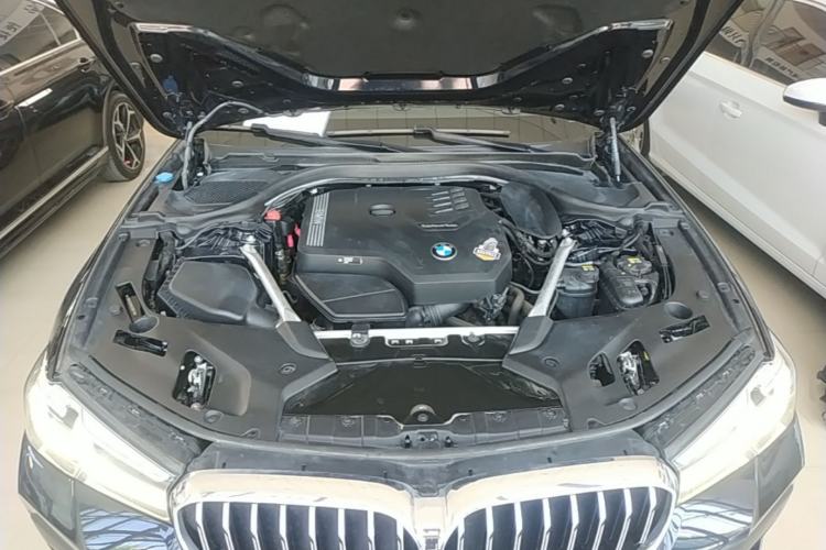 Used BMW 5 Series 2021 530Li xDrive M Sport Package Engine Bay