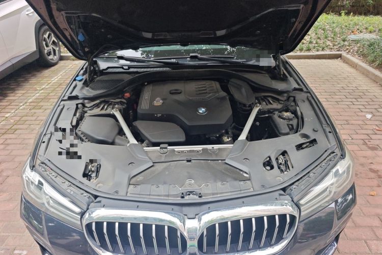 Used BMW 5 Series 2021 525Li M Sport Package Engine Bay