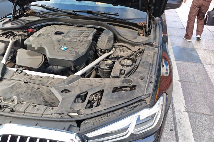 Used BMW 5 Series 2021 530Li Leading Model M Sport Package Engine Bay Left