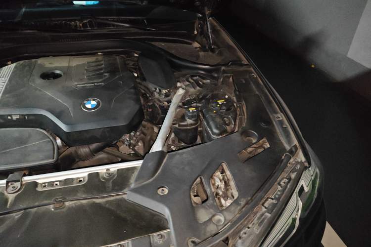 Used BMW 5 Series 2021 530Li Executive Luxury Package Engine Bay Left