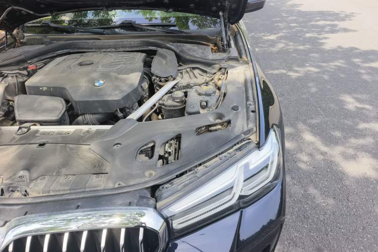 Used BMW 5 Series 2021 530Li Leading Model M Sport Package Engine Bay Left