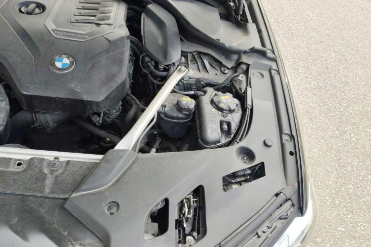 Used BMW 5 Series 2021 530Li xDrive Luxury Package Engine Bay Left