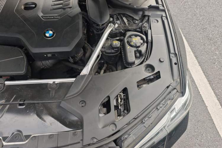 Used BMW 5 Series 2021 530i M Sport Package Engine Bay Left