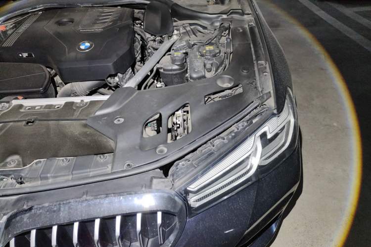 Used BMW 5 Series 2021 530Li xDrive M Sport Package Engine Bay Left