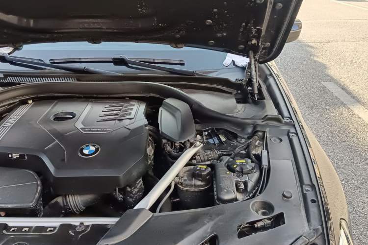 Used BMW 5 Series 2021 530Li Leading Model M Sport Package Engine Bay Left