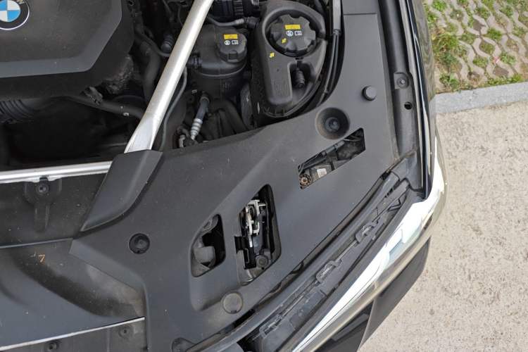 Used BMW 5 Series 2021 530i M Sport Package Engine Bay Left