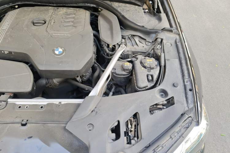 Used BMW 5 Series 2021 530Li Luxury Edition Premium Package Engine Bay Left