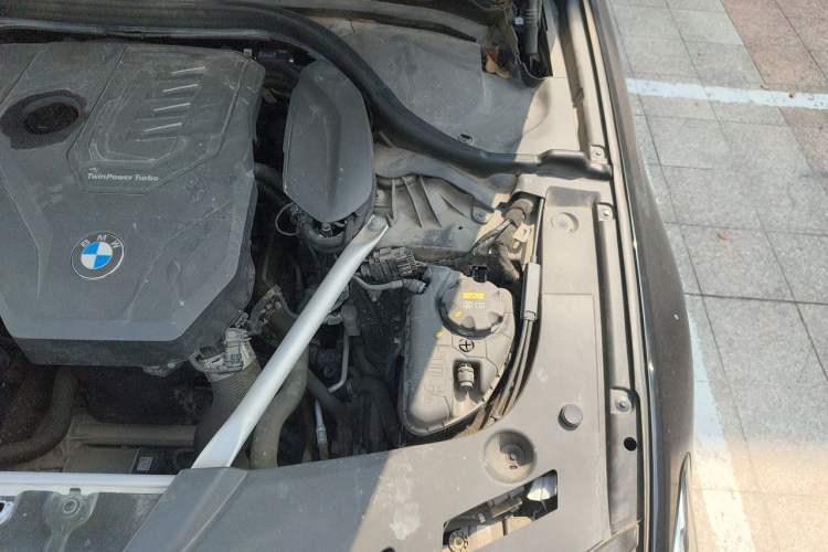 Used BMW 5 Series 2021 Updated Version 525Li Luxury Package Engine Bay Left