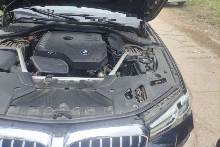 Used BMW 5 Series 2021 525Li M Sport Package Engine Bay Left