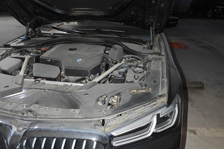 Used BMW 5 Series 2021 530Li Leading Model M Sport Package Engine Bay Left
