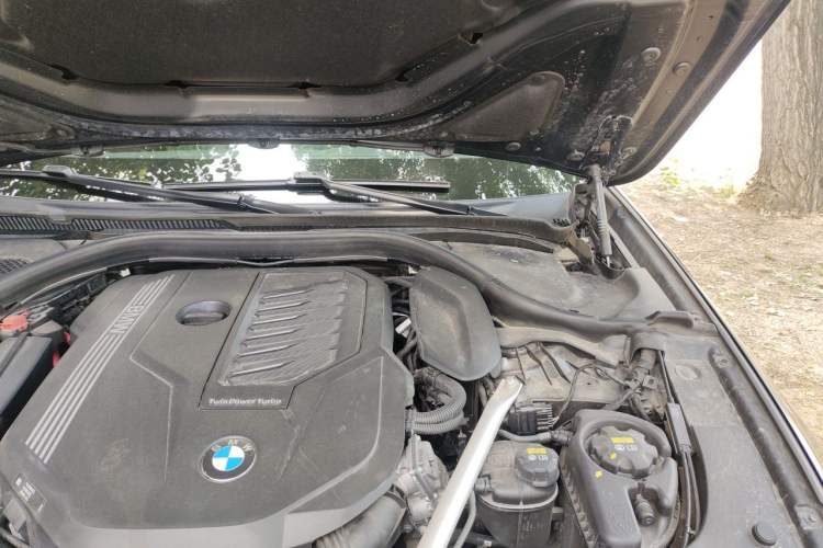 Used BMW 5 Series 2021 Restyled 540i Sport Line with M Sports Package Engine Bay Left