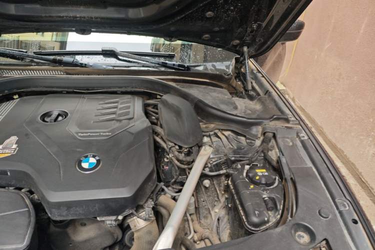 Used BMW 5 Series 2021 Facelifted 525Li M Sport Package Engine Bay Left