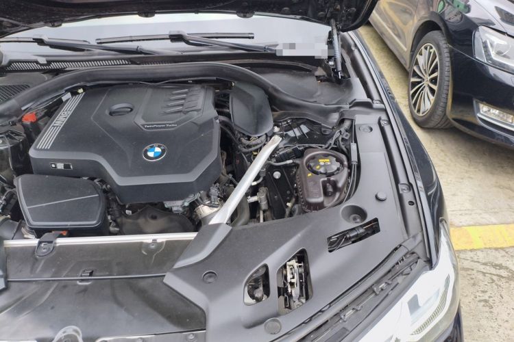 Used BMW 5 Series 2021 525i M Sport Package Engine Bay Left