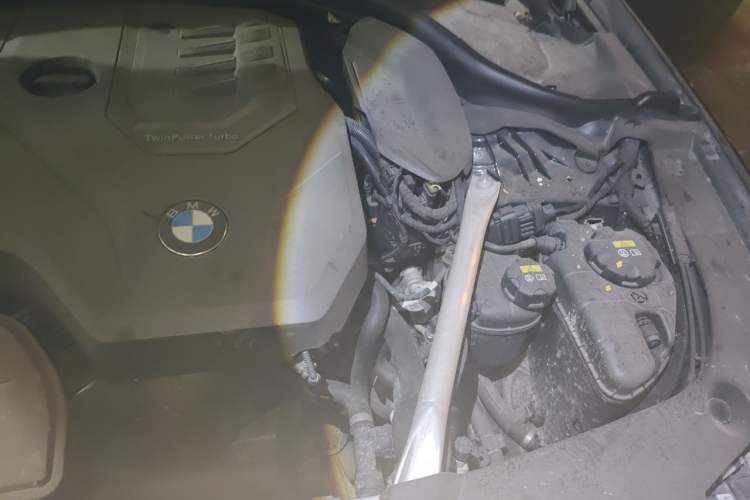 Used BMW 5 Series 2021 530Li Leading Luxury Package Engine Bay Left