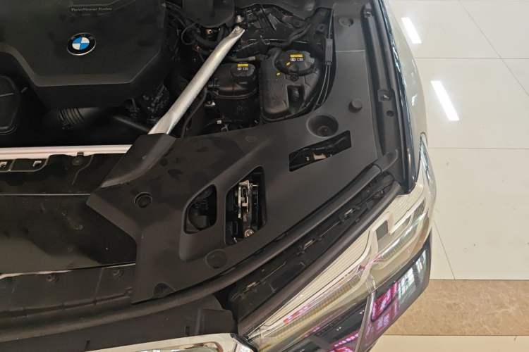 Used BMW 5 Series 2021 530Li xDrive M Sport Package Engine Bay Left
