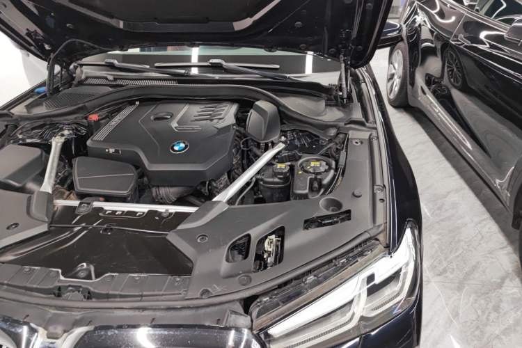 Used BMW 5 Series 2021 530Li Leading Model M Sport Package Engine Bay Left