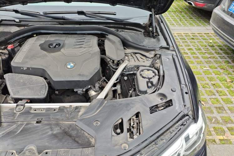 Used BMW 5 Series 2021 Facelifted 525Li M Sport Package Engine Bay Left