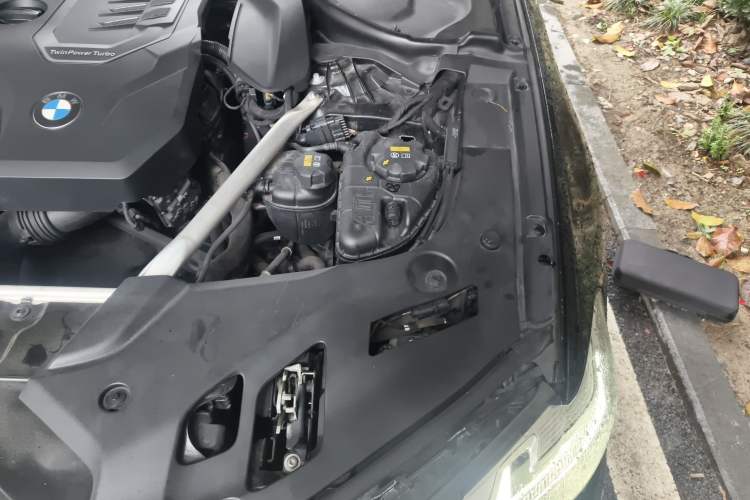 Used BMW 5 Series 2021 Restyled 530Li Leading Edition Luxury Package Engine Bay Left