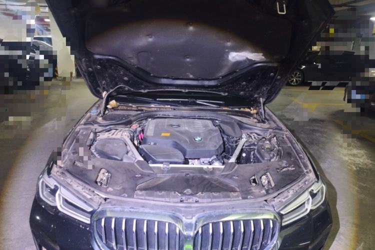 Used BMW 5 Series 2021 525i M Sport Package Engine Bay