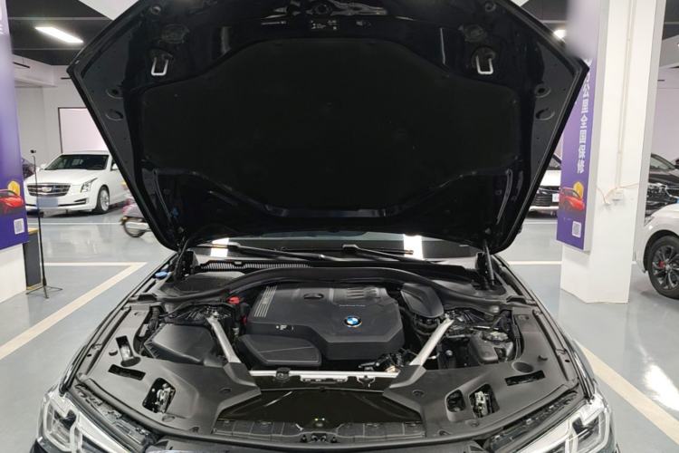 Used BMW 5 Series 2021 525Li Luxury Package Engine Bay