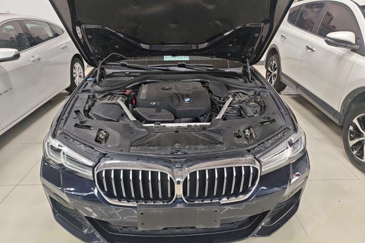 Used BMW 5 Series 2021 530Li Leading Model M Sport Package Engine Bay