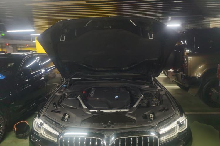 Used BMW 5 Series 2021 530Li Luxury Edition Premium Package Engine Bay