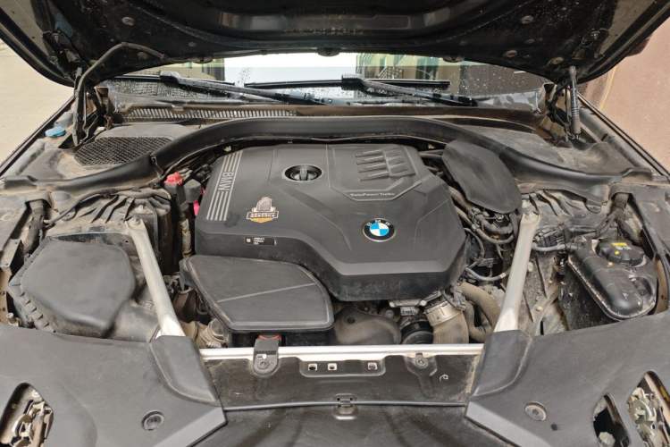 Used BMW 5 Series 2021 Facelifted 525Li M Sport Package Engine Bay