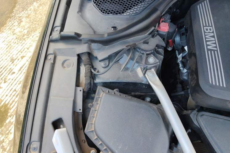 Used BMW 5 Series 2021 Facelifted 530Li Leading Edition M Sport Package Engine Bay Right