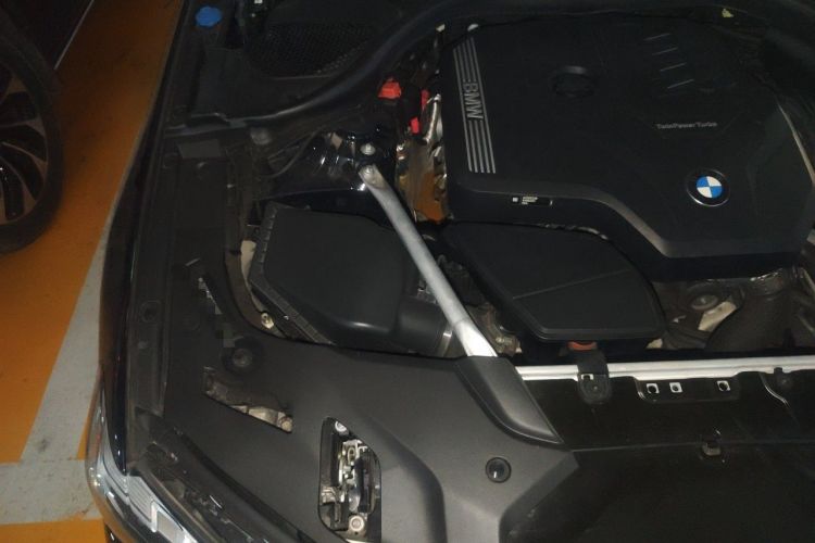 Used BMW 5 Series 2021 Updated Version 525Li Luxury Package Engine Bay Right
