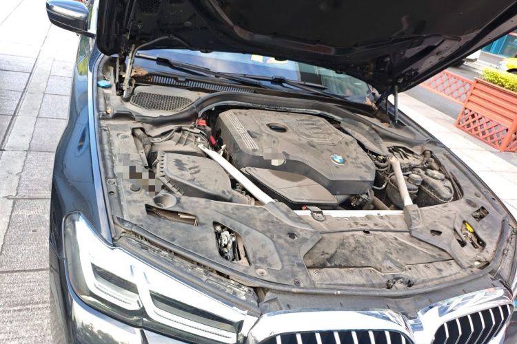 Used BMW 5 Series 2021 530Li Leading Model M Sport Package Engine Bay Right