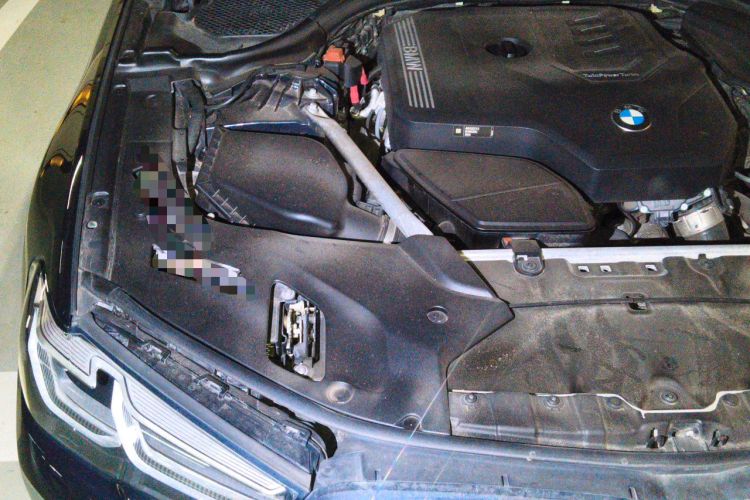Used BMW 5 Series 2021 525Li Luxury Package Engine Bay Right