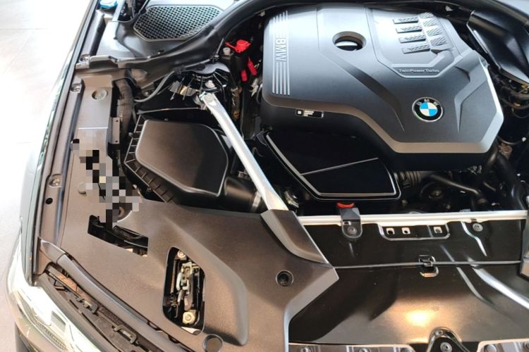 Used BMW 5 Series 2021 530Li xDrive M Sport Package Engine Bay Right