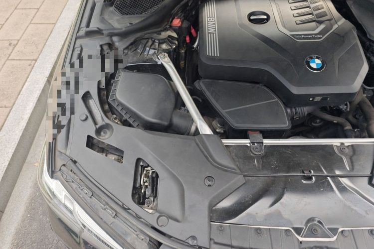 Used BMW 5 Series 2021 530i M Sport Package Engine Bay Right