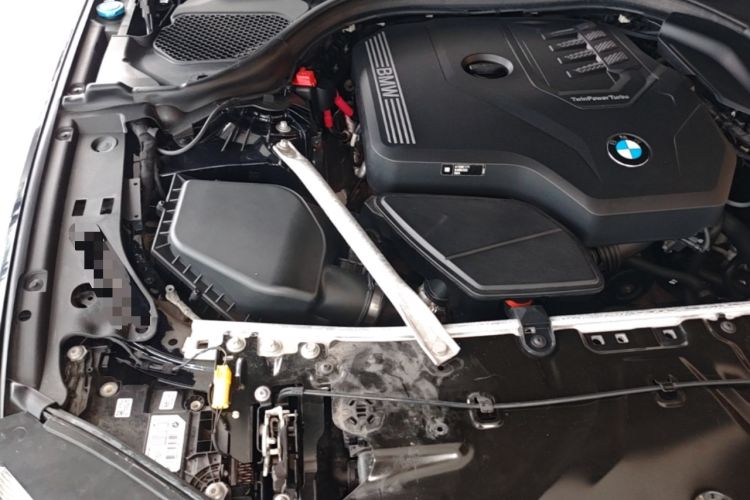 Used BMW 5 Series 2021 530Li Luxury Edition Premium Package Engine Bay Right