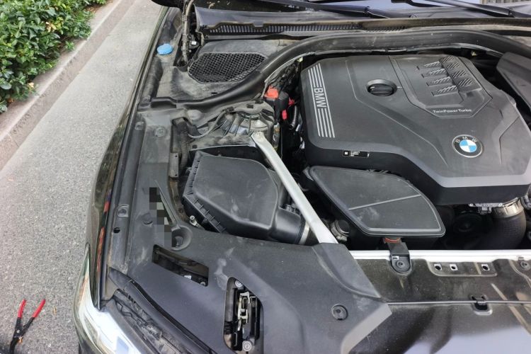 Used BMW 5 Series 2021 525Li Luxury Package Engine Bay Right