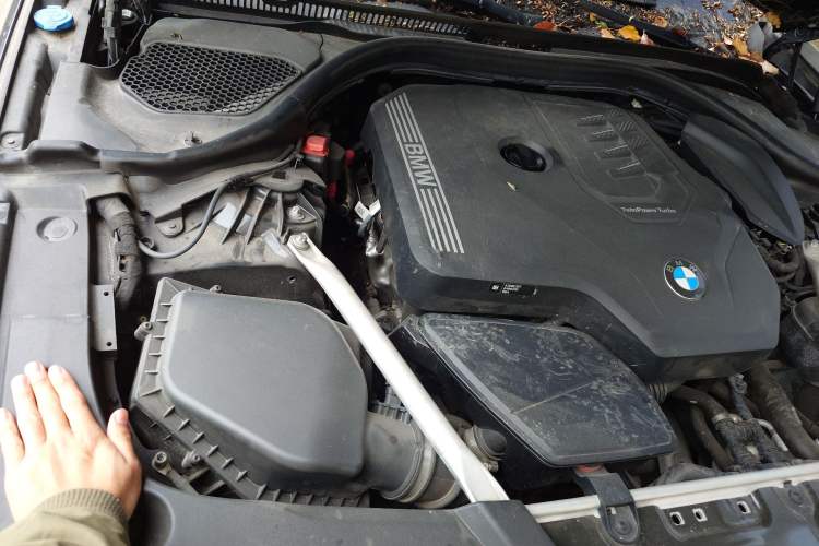 Used BMW 5 Series 2021 Restyled 530Li Luxury Edition M Sport Package Engine Bay Right