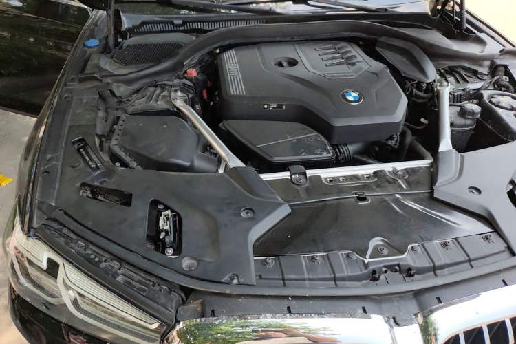 Used BMW 5 Series 2021 530Li Leading Luxury Package Engine Bay Right