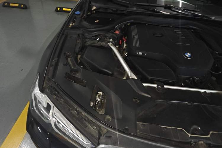 Used BMW 5 Series 2021 530i M Sport Package Engine Bay Right