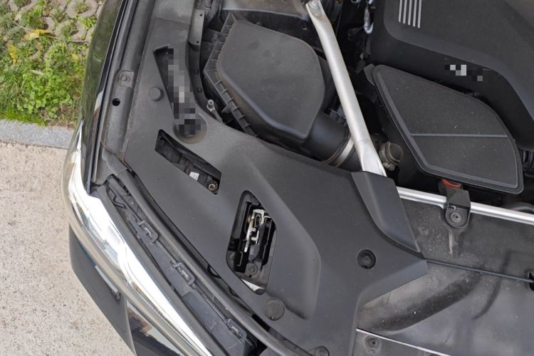 Used BMW 5 Series 2021 530i M Sport Package Engine Bay Right