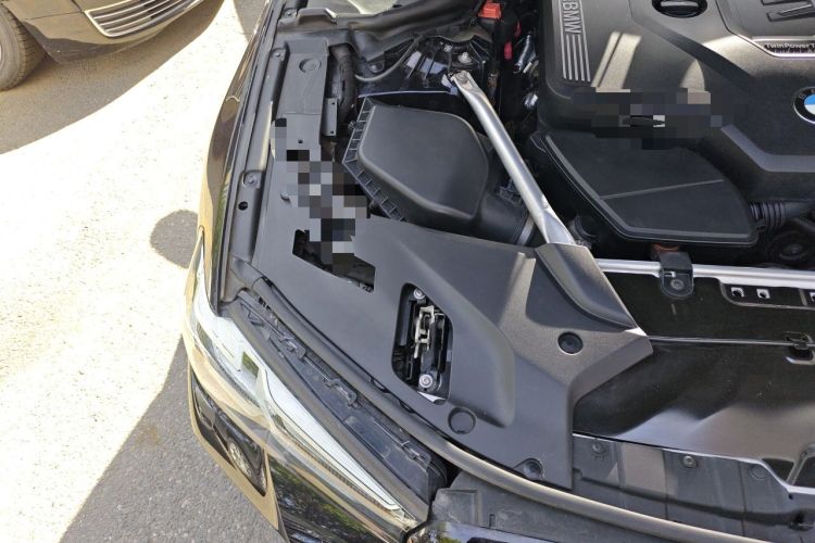 Used BMW 5 Series 2021 530Li Luxury Edition M Sport Package Engine Bay Right