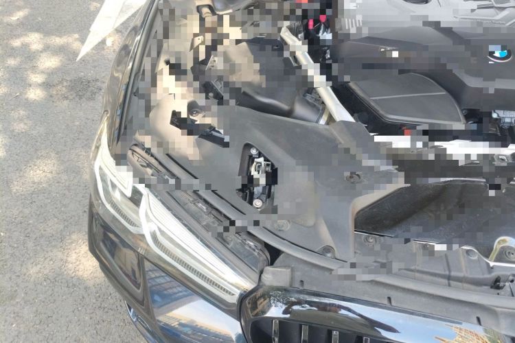 Used BMW 5 Series 2021 525Li M Sport Package Engine Bay Right