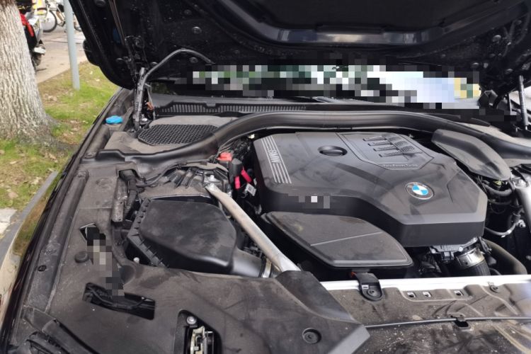 Used BMW 5 Series 2021 525Li Luxury Package Engine Bay Right