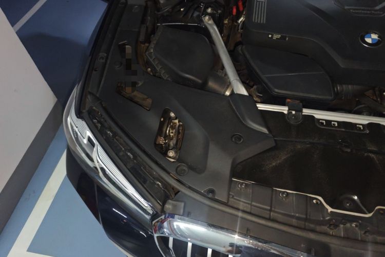 Used BMW 5 Series 2021 Facelifted 530Li Leading Edition M Sport Package Engine Bay Right