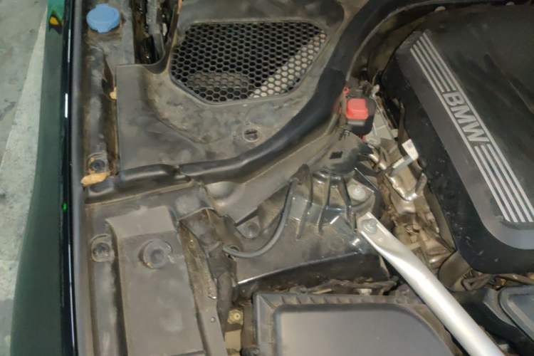 Used BMW 5 Series 2021 530Li Luxury Edition M Sport Package Engine Bay Right