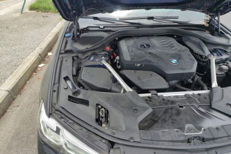 Used BMW 5 Series 2021 530Li Leading Model M Sport Package Engine Bay Right