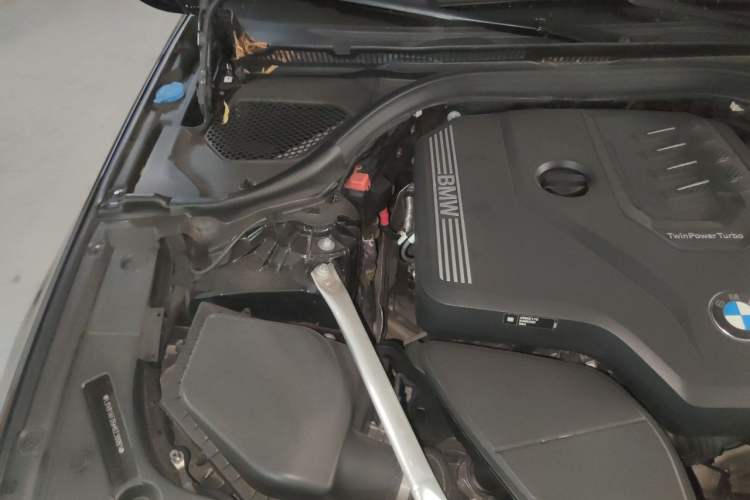 Used BMW 5 Series 2021 530Li Leading Model M Sport Package Engine Bay Right