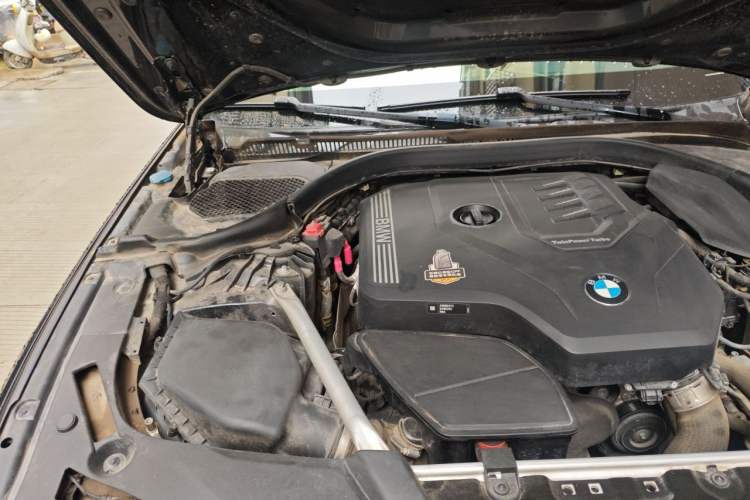 Used BMW 5 Series 2021 Facelifted 525Li M Sport Package Engine Bay Right