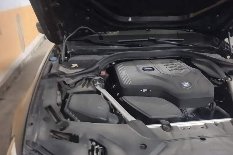 Used BMW 5 Series 2021 530Li Leading Luxury Package Engine Bay Right
