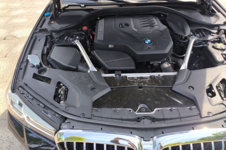 Used BMW 5 Series 2021 Facelifted 525Li M Sport Package Engine Bay Right